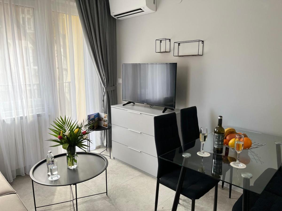 Coop Apartments, - Free Parking Appartamento *