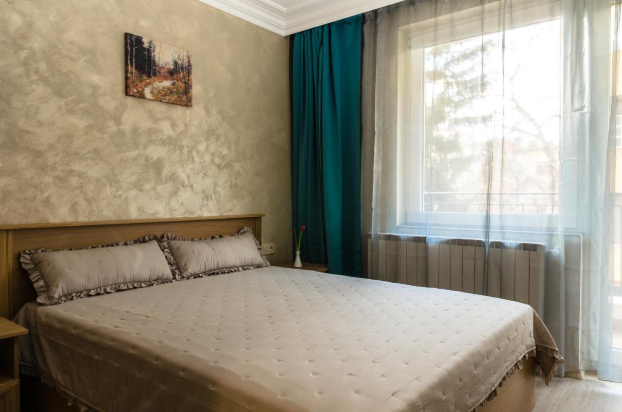 Coop Apartments, - Free Parking Appartamento